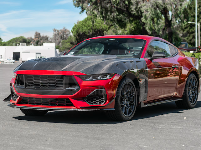 2024-UP FORD MUSTANG | SUPER SNAKE STYLE FRONT VENTED HOOD